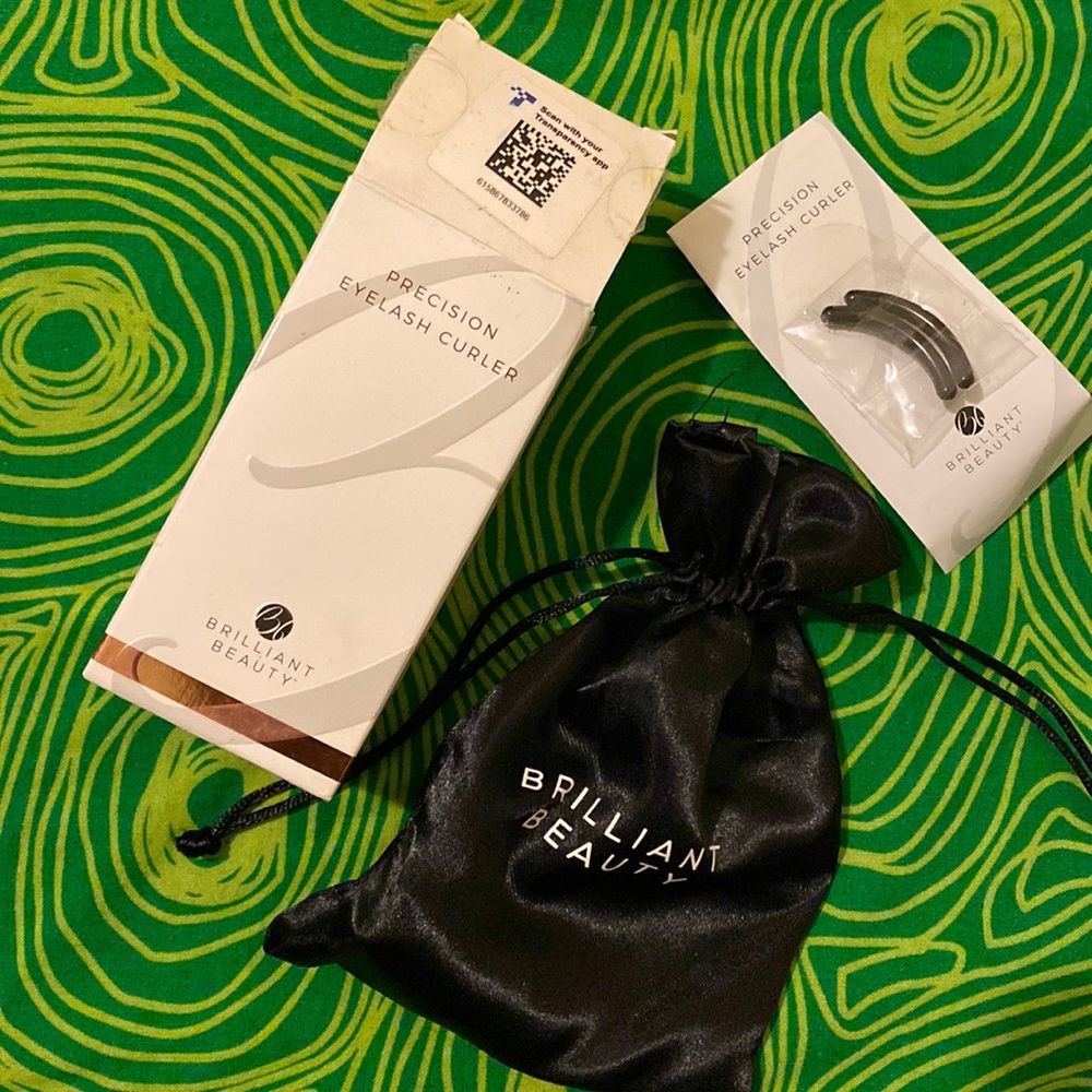 Brilliant Beauty - Precision Eyelash Curler, Rose Gold